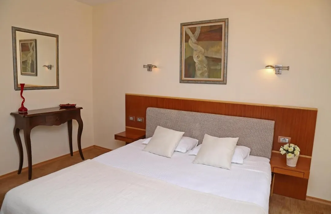 Hotel Park Central-1